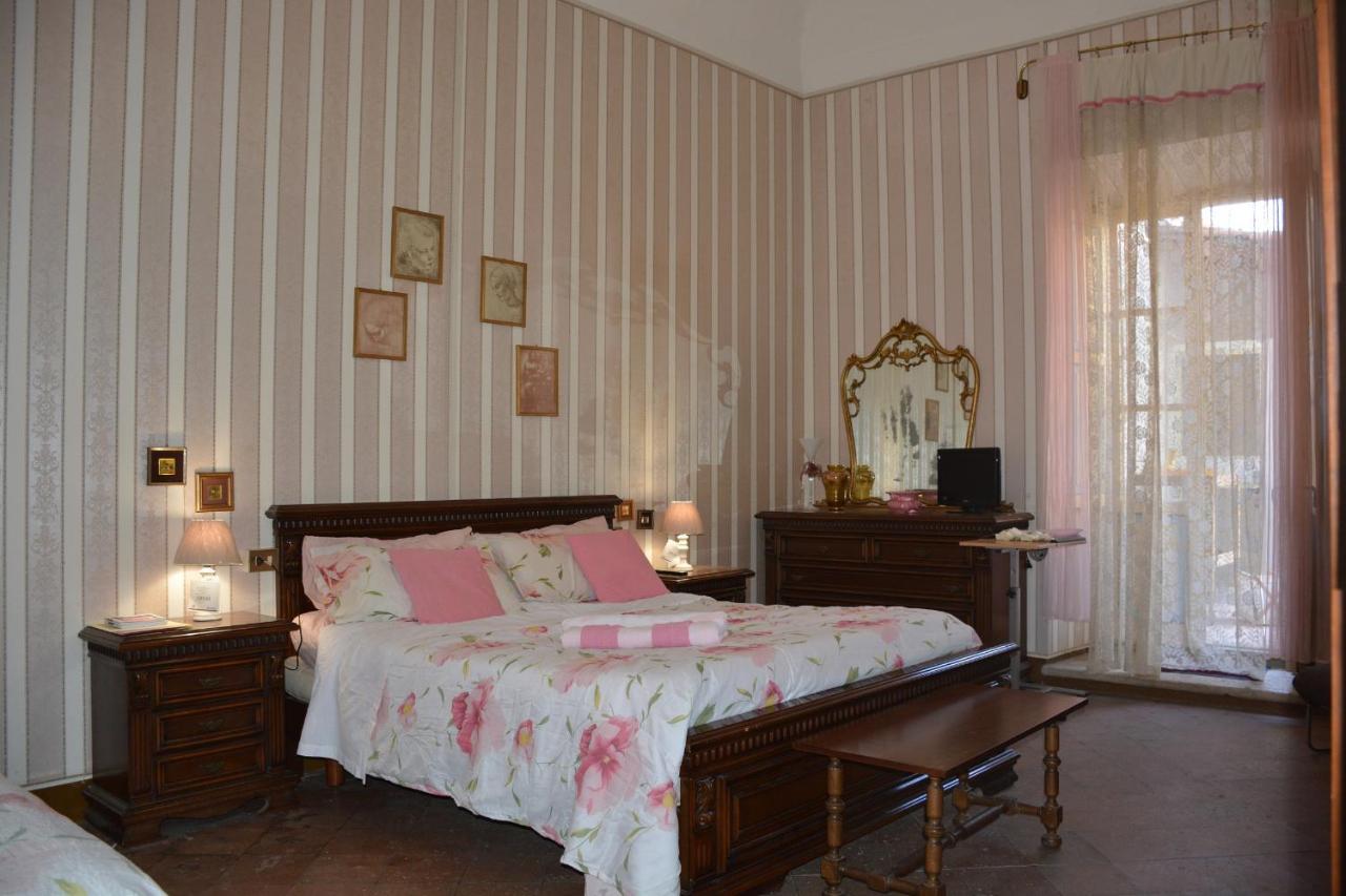 Apartamento SCAPPO IN UMBRIA, la casa del duomo Amelia Exterior foto