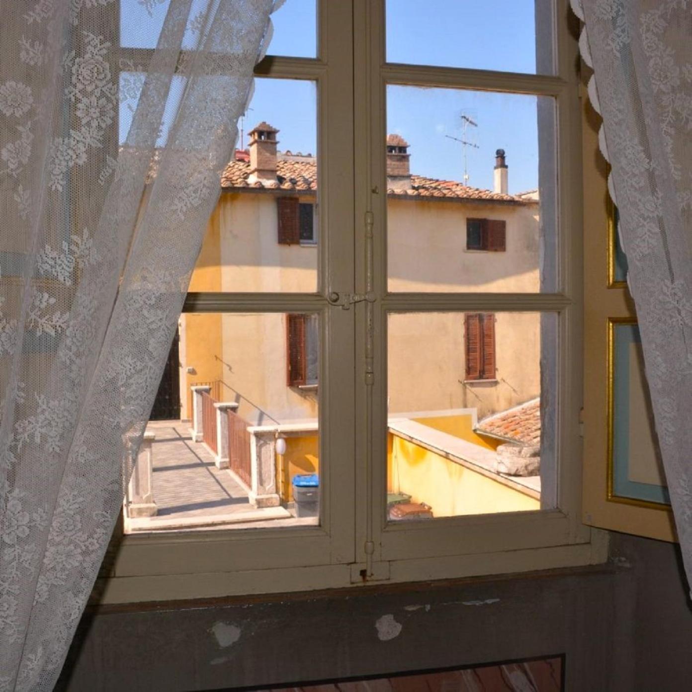 Apartamento SCAPPO IN UMBRIA, la casa del duomo Amelia Exterior foto